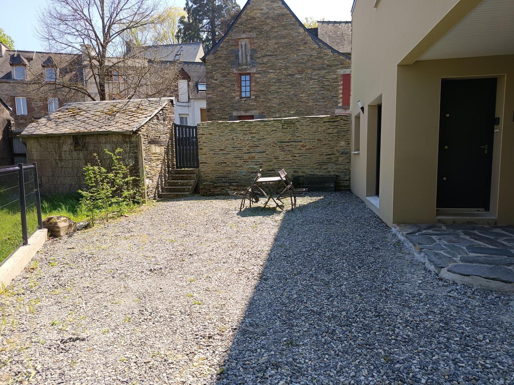 Appart Hotel La Gacilly-Centre Ville-Spa-Parking Eksteriør bilde